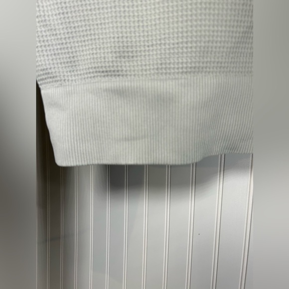 Offline by Aerie women’s long sleeve grey top size S in perfect condition - Picture 9 of 10